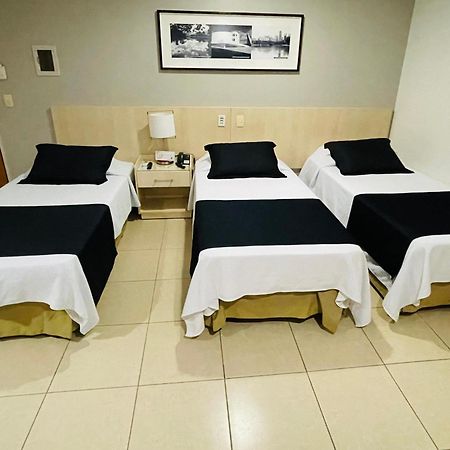麦阿尼酒店 戈亚尼亚 外观 照片